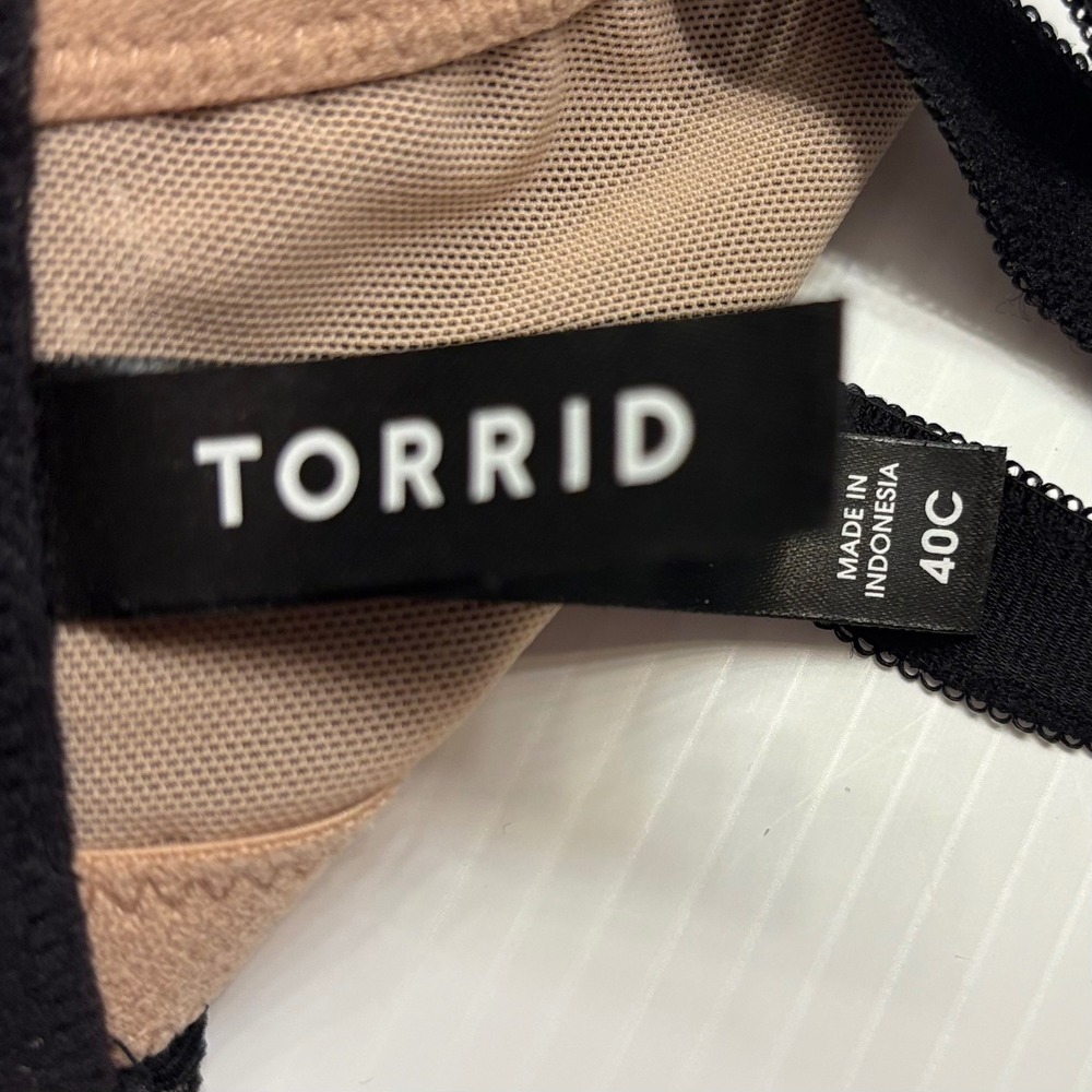 Torrid Unlined Full Coverage Bra Womens 40C Black Lace Beige Mesh Underwire NEW - Picture 6 of 9
